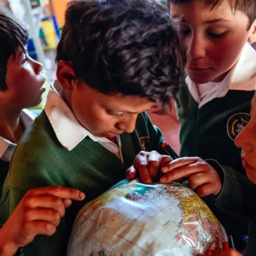 Creó el modelo educativo que hoy está de moda en Latinoamérica