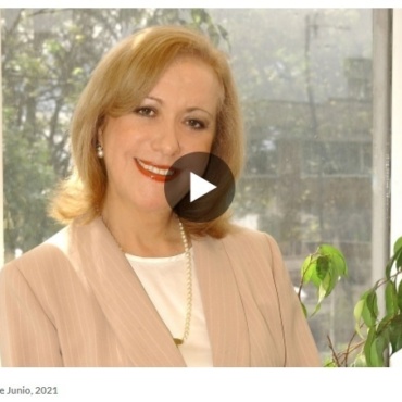 La mujer que difunde un modelo de educación colombiano por el mundo