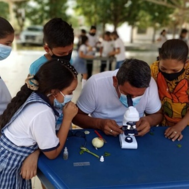Cerca de 150 docentes aplican innovador modelo de educación rural en el Meta